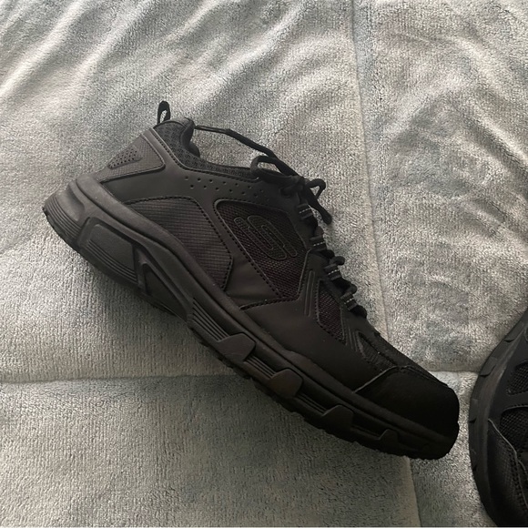 sketchers wide fit for men